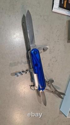 1.3705. FT Victorinox SwissFlame pocket Knife butane lighter very good condition