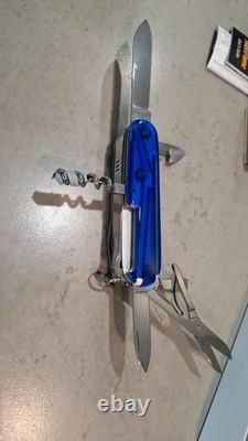 1.3705. FT Victorinox SwissFlame pocket Knife butane lighter very good condition