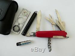 1.8726 Victorinox Swiss Army Pocket Knife Traveller Kit Set 18726 NEW IN BOX