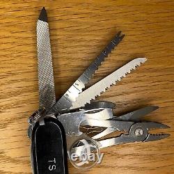 1 Victorinox Swiss Army Knife Spartan, Cyber Tool, Carhartt, Camper, Huntsman