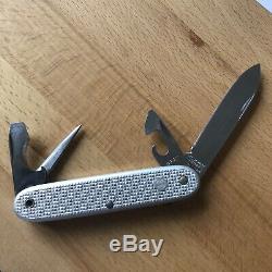 1965 Victorinox / Elsener Soldier 1961 Model Swiss Army Knife Alox With Case