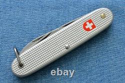 C2001 NIB Wenger SOLDAT / Soldier 1961 01 silver checkered alox Swiss Army Knife
