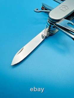 Custom VICTORINOX Swiss Champ TITANIUM SCALES Swiss Army Knife Multi Too 91mm