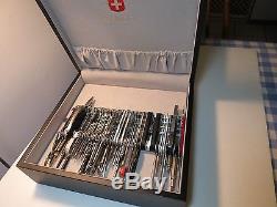 Display Knife Wenger Giant 85 Tool 141 Function Swiss Army Knife Disouunted