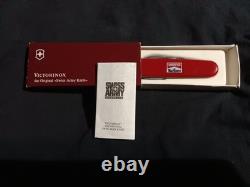 NOS Victorinox Marlboro The Trail Guide Swiss Army Knife