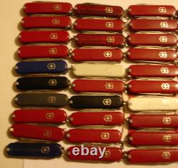 NTSA LOT of 50 VICTORINOX 58 mm CLASSICS SWISS ARMY MULTIFUNCTION POCKET KNIVES