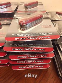 New Victorinox LOT Swiss Army 85mm Knife EVOLUTION 18 Red 2.4913. E US multitool