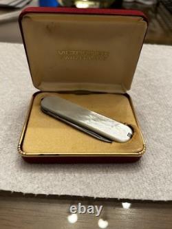 (New) Victorinox Special Model Mother of Pearl 3-Blade 1968-83 in box