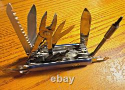 New Victorinox Swiss Army 91mm Knife CYBERTOOL 41 L Sapphire 1.7775. T2