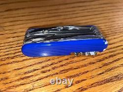 New Victorinox Swiss Army 91mm Knife SWISSCHAMP BLUE + DELUXE LEATHER POUCH