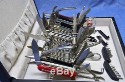 New in Box Wenger 16999 Giant Swiss Army Knife 141 Functions Rare Collectible