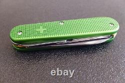 Old Cross Victorinox Green Alox Swiss Army Knife 91MM Brass Liner Scissors