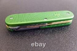 Old Cross Victorinox Green Alox Swiss Army Knife 91MM Brass Liner Scissors