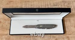 RARE Collector's Victorinox Pioneer X Damast 2016 Limited Edition Damascus Knife