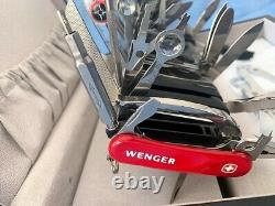 RARE UNUSED in box Wenger 16999 GIANT GUINNESS WORLD RECORD Swiss Army Knife