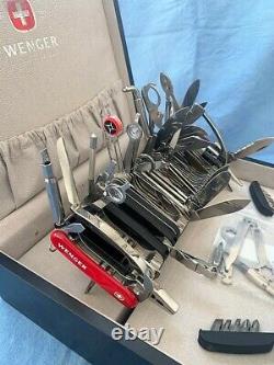 RARE UNUSED in box Wenger 16999 GIANT GUINNESS WORLD RECORD Swiss Army Knife