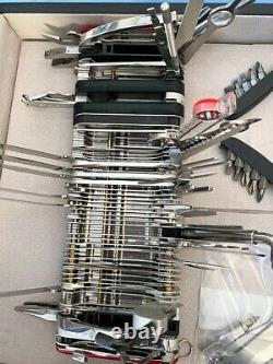 RARE UNUSED in box Wenger 16999 GIANT GUINNESS WORLD RECORD Swiss Army Knife