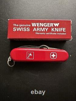 Rare Wenger Delemont Footballer 32 Swiss Army Knife (soccer)