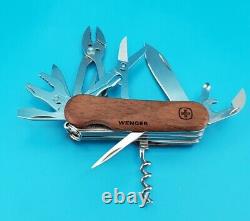 Rare Wenger EvoWood S557 Walnut Scals Swiss Army Knife Multi Tool