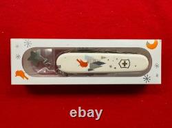 Retired Mint Victorinox 2019 Winter Magic Super Tinker Knife (103)