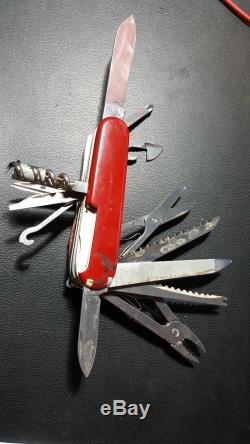 SWISS ARMY KNIFE VICTORINOX SWISS CHAMP 100% Complete Survival KIT