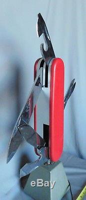 Swiss Army Knife Vintage electric advertising automaton Victorinox store display