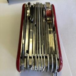 Swiss Army Knife Wenger Tool Chest Plus, 10 Layers