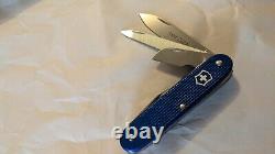 Unusual Victorinox VSAKCS Club 2022 Electrical Engineer Swiss Army Knife Limited