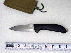 VICTORINOX HUNTER PRO / BLACK LOCKBLADE With POUCH SWITZERLAND