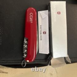 VICTORINOX Huntsman