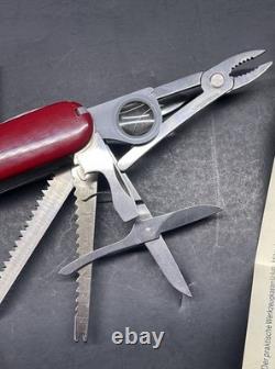 VICTORINOX SWISS CHAMP 1.6795 OFFICERS ARMY KNIFE 29 TOOL With BOX PAPERS