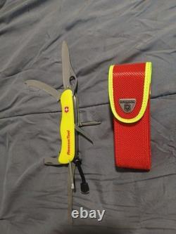 VICTORINOX Swiss Army Yellow Rescue Tool With Cordura Pouch SWITZERLAND. NEW