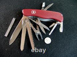 VICTORINOX-WORKCHAMP-LOCKING-RED-with CAMO MOLLE SHEATH-SWISS ARMY KNIFE-EXCELLENT