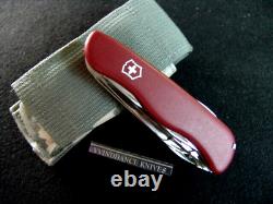 VICTORINOX-WORKCHAMP-LOCKING-RED-with CAMO MOLLE SHEATH-SWISS ARMY KNIFE-EXCELLENT