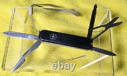 VINTAGE 1989 VICTORINOX SWITZERLAND CLASSIC SWISS ARMY KNIFE One Of a Kind