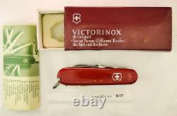 Victorinox Champion w Chisel Swiss Army knife- vintage, new boxed NIB #8002