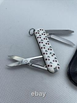 Victorinox Cherry Classic SD Swiss Army SAK Multi-Tool 0.6223. L1008