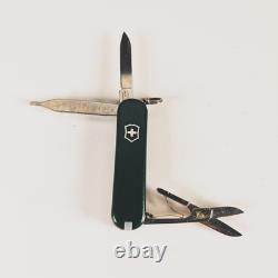 Victorinox Classic WATCHMAKER OD Green 58mm HODINKEE Logo Spring Bar Tool Sheath