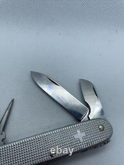 Victorinox Electrician Old Cross Swiss Army Knife SAK Multi-Tool 0.8120.27
