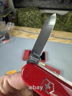 Victorinox Huntsman 2024 Year Of The Dragon LE Swiss Army Knife Only 8888 Made