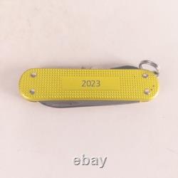 Victorinox LIMITED EDITION 2023 Classic SD 58mm ELECTRIC YELLOW ALOX Collectible