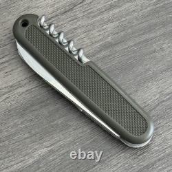 Victorinox Mauser Swiss Army Knife Multitool Mauser Knife. Mint