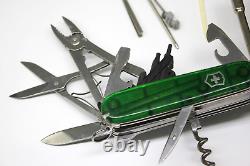 Victorinox Officier Suise Swiss Army Knife withKey Ring Rostfrei Officier Green