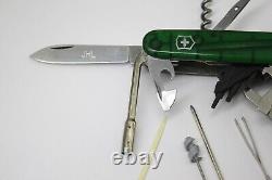 Victorinox Officier Suise Swiss Army Knife withKey Ring Rostfrei Officier Green