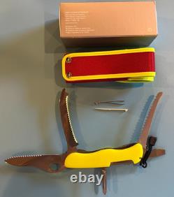Victorinox Rescue Tool Glow In the Dark Yellow Swiss Army knife, 0.8623. MWN, NIB