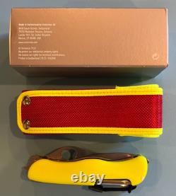 Victorinox Rescue Tool Glow In the Dark Yellow Swiss Army knife, 0.8623. MWN, NIB