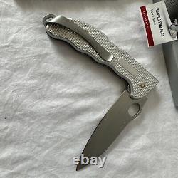 Victorinox Swiss Army #0.9415. M26 Silver ALOX Hunter Pro M Lockblade 5.1