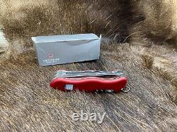 Victorinox Swiss Army 53761 Workchamp With Red Handle Knife Mint In Box