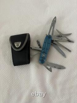 Victorinox Swiss Army CyberTool 41 Blue Pocket Knife Near Mint Condition withcase