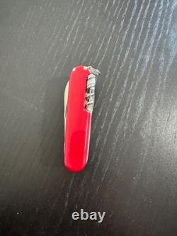 Victorinox Swiss Army Knife 20 function Multitool red